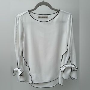 Zara White‎ Blouse Top with Black Piping & Bows, Size S
